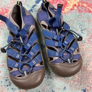 Keen Navy Womens Sandals Size 6